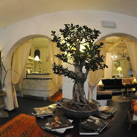 Atlantic 2* Marina Di Carrara