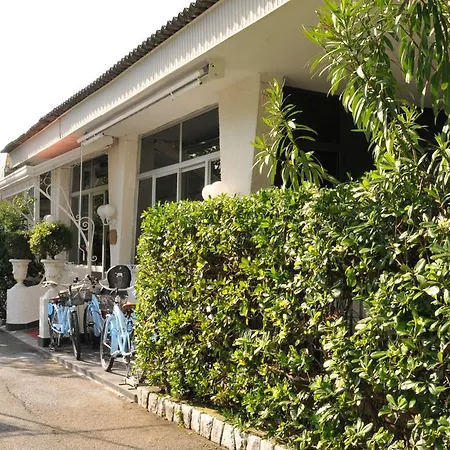 Hotel Atlantic 2*
